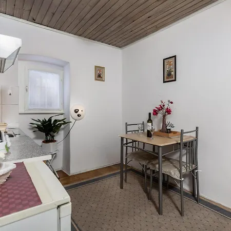 Apartment In With Wifi Jadranovo