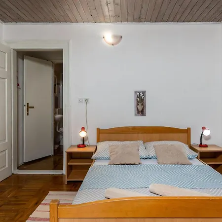 In With Wifi Apartment