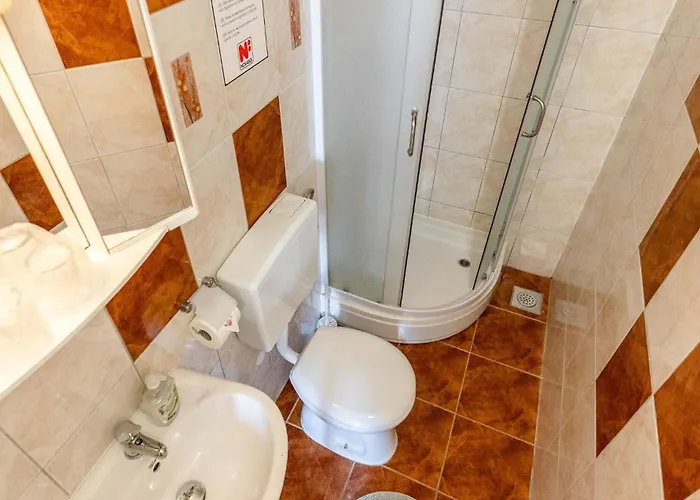 Apartment In With Wifi